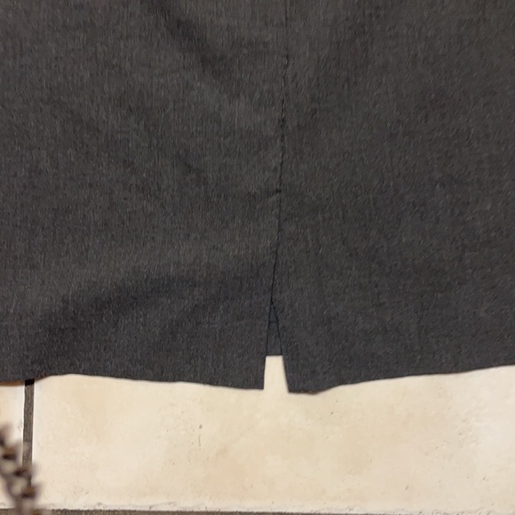 Skirts - Picture 8 of 8